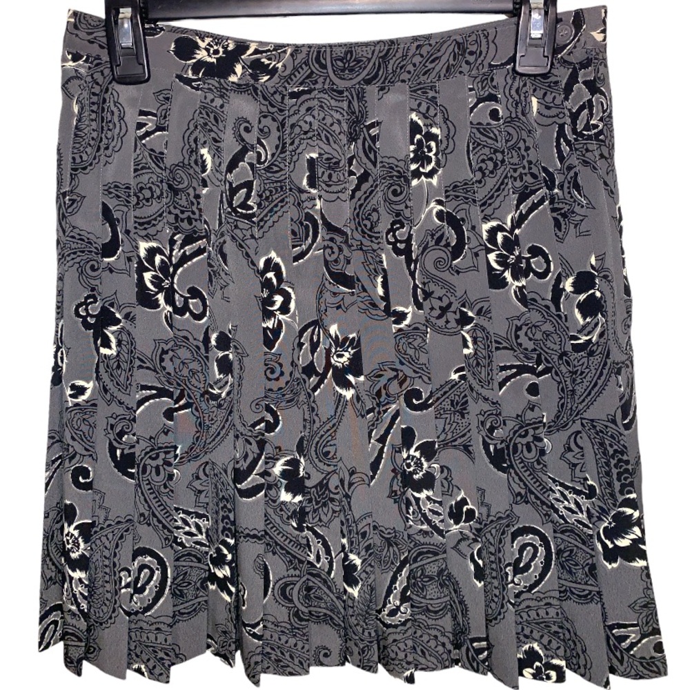 EXPRESS VINTAGE 90s Marque Déposée Gray Floral Paisley Pleated Tennis Mini Skirt - Picture 1 of 8